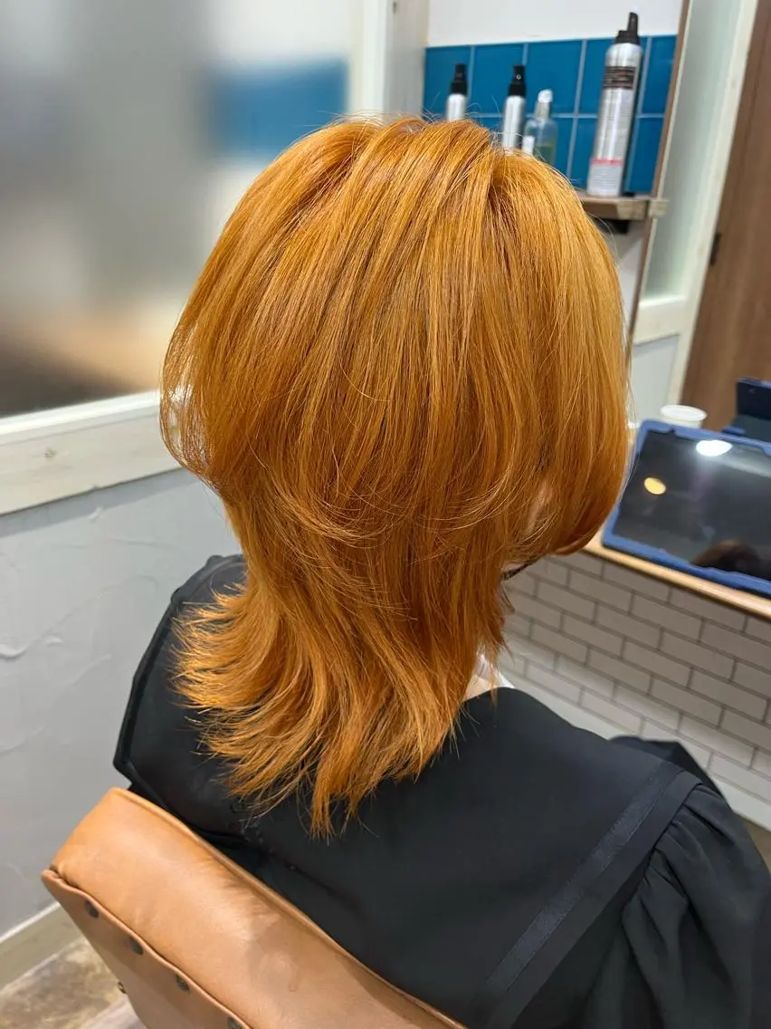 ミディアム カラー ブリーチ オレンジ 🫧tomoka 透明感カラー🫧のヘアスタイル