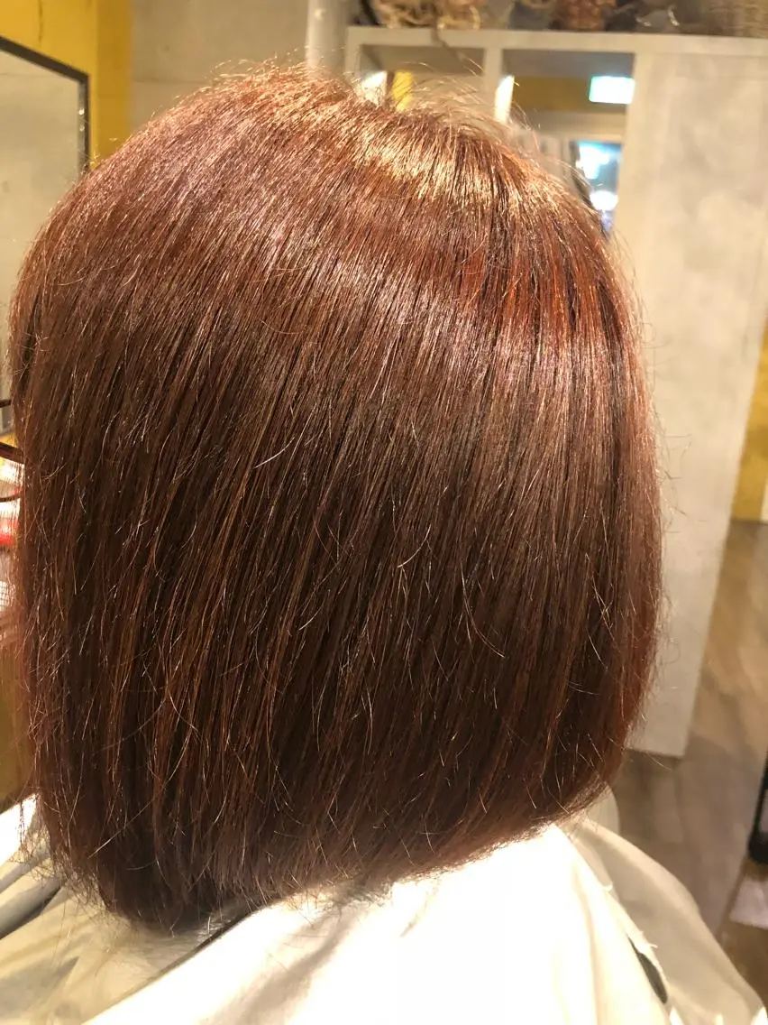カラー ピンクカラー レッドカラー ISHIMORI  のヘアスタイル