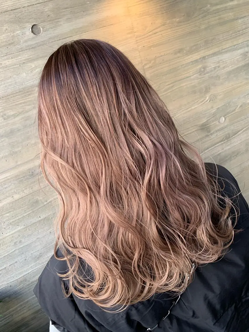 セミロング カラー ヘアカラー トリートメント 天野 開のヘアスタイル
