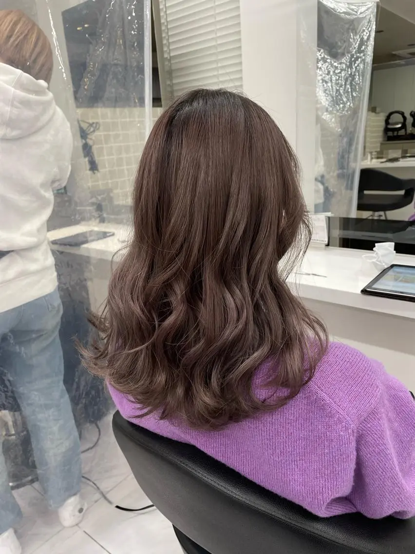 ミディアム カラー パーマ ヘアアレンジ メンズ キッズ ネイル マツエク・マツパ 🦋縮毛/韓国レイヤ ー/透明感カラー🦋のヘアスタイル