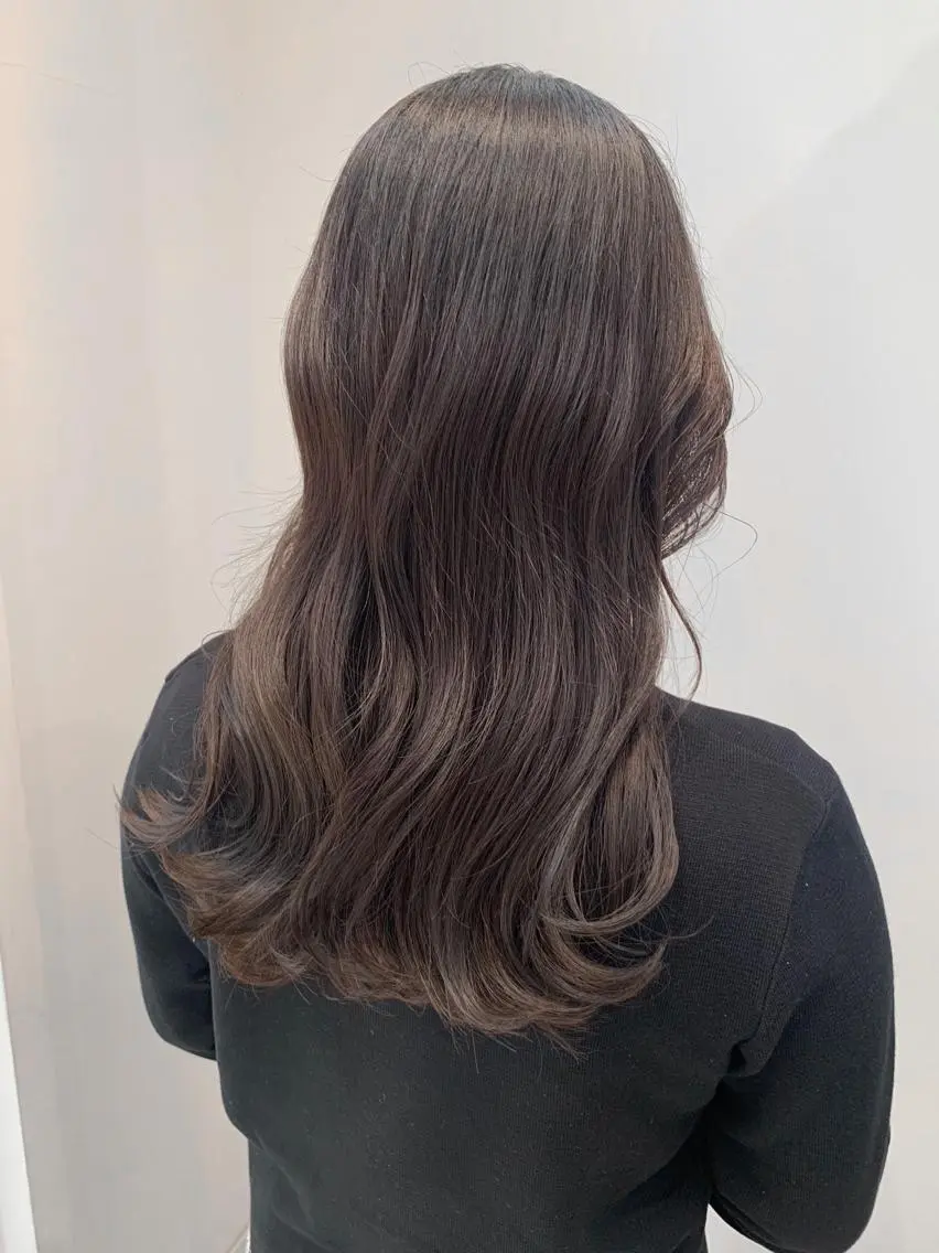 ミディアム カラー ヘアアレンジ カット ヘアカラー トリートメント yuka .のヘアスタイル
