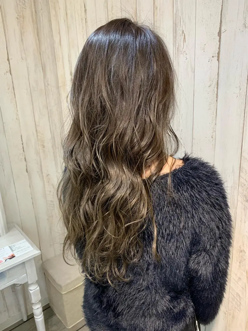 ロング カラー 心斎橋韓国ボブ 好原良真のヘアスタイル