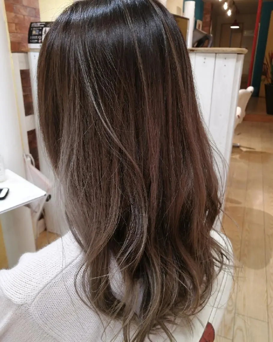 カラー バレイヤージュ 透明感カラー カット ヘアカラー 野田 茉希のヘアスタイル