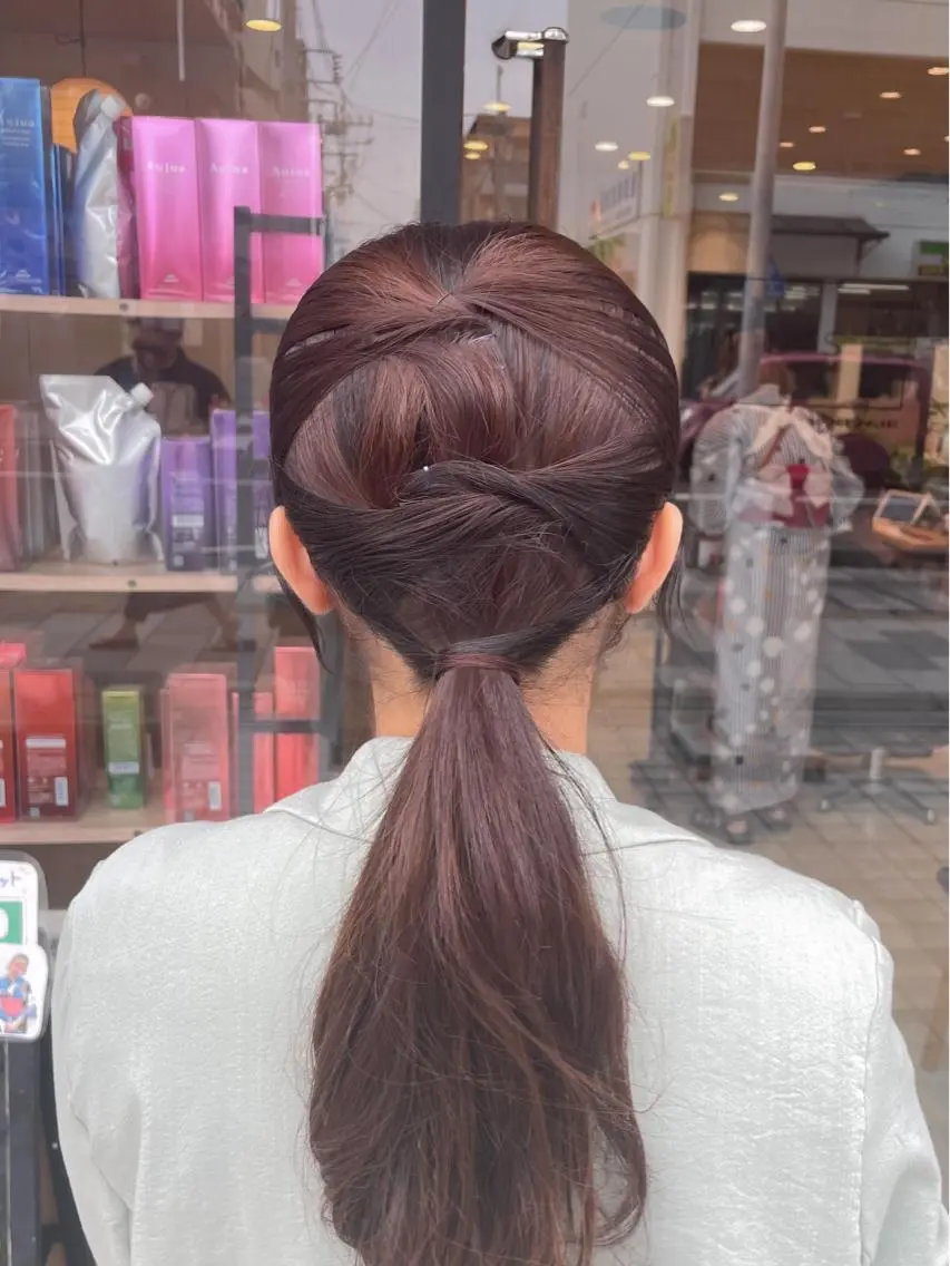 ロング ヘアアレンジ ダブルカラー,透け カラーHINARIのヘアスタイル