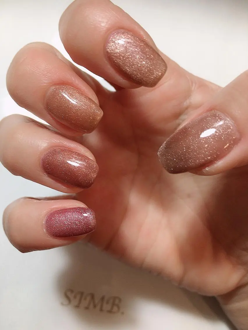 ネイル マグネットネイル nailsalon SIMB.のネイルデザイン