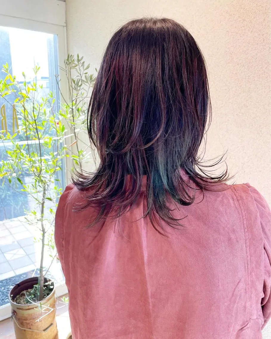 セミロング カラー パーマ ニュアンスパーマ 佐々木 麻純のヘアスタイル