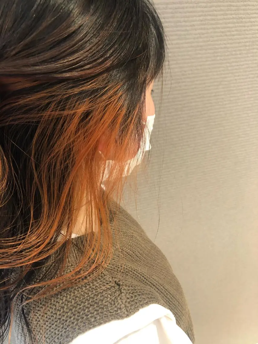 カラー インナーカラー ヘアカラー 井澤 和花のヘアスタイル