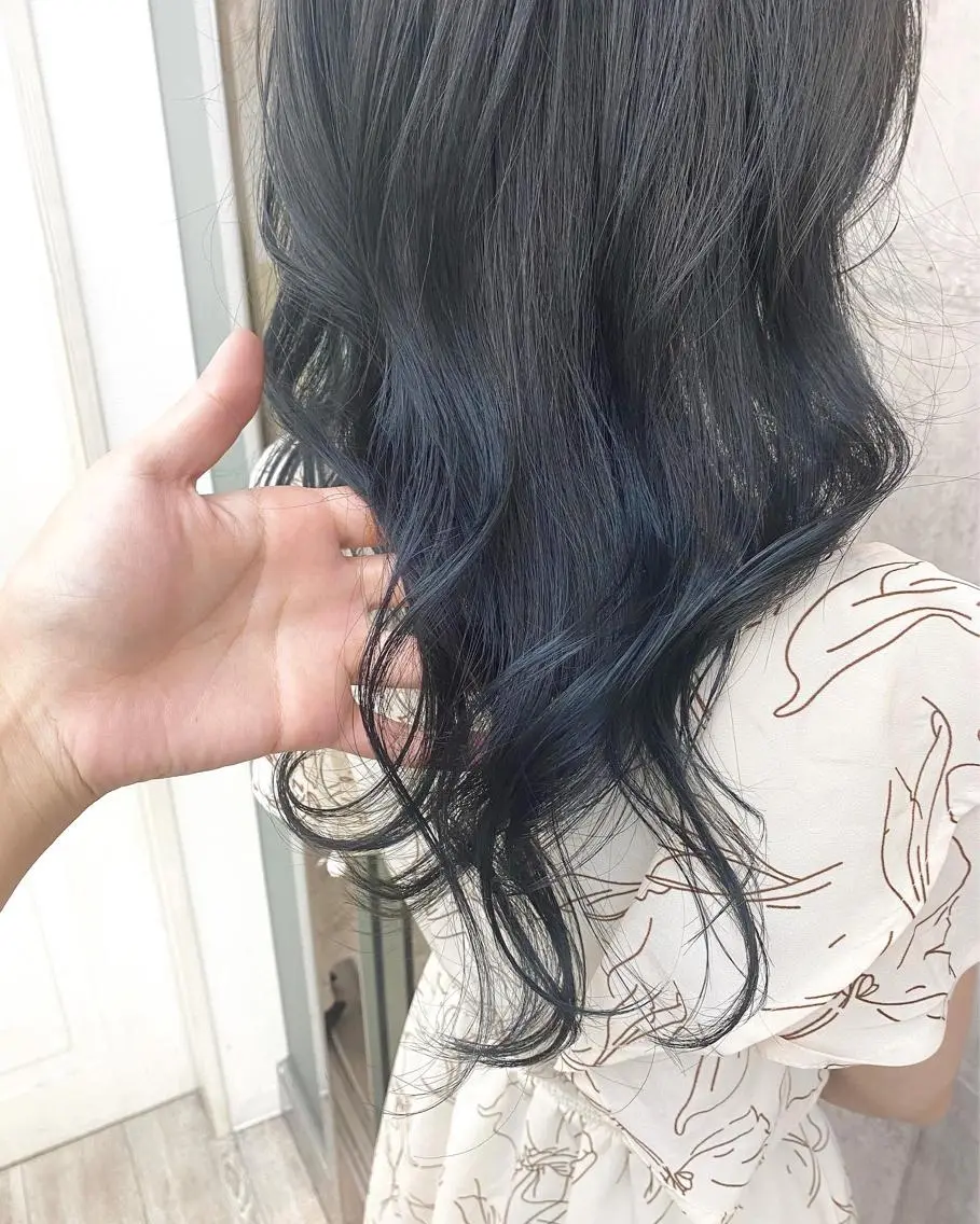 ロング カラー カット ヘアカラー トリートメント ☀️透明感color KURO☀️のヘアスタイル