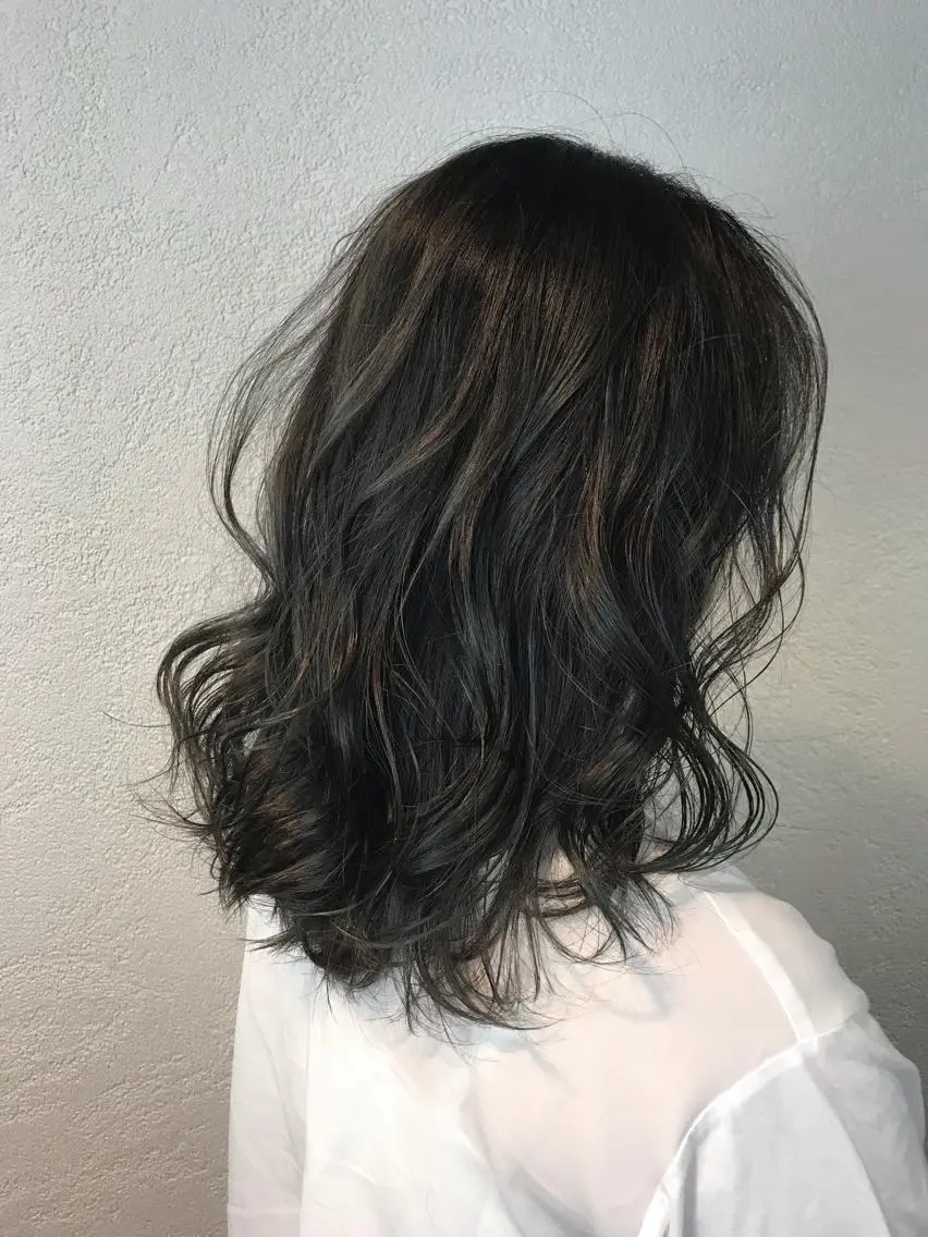 ミディアム カラー アッシュ ハイライトカラー ハイライト カット ヘアカラー トリートメント デザインカラー🌈 高木リョウのヘアスタイル