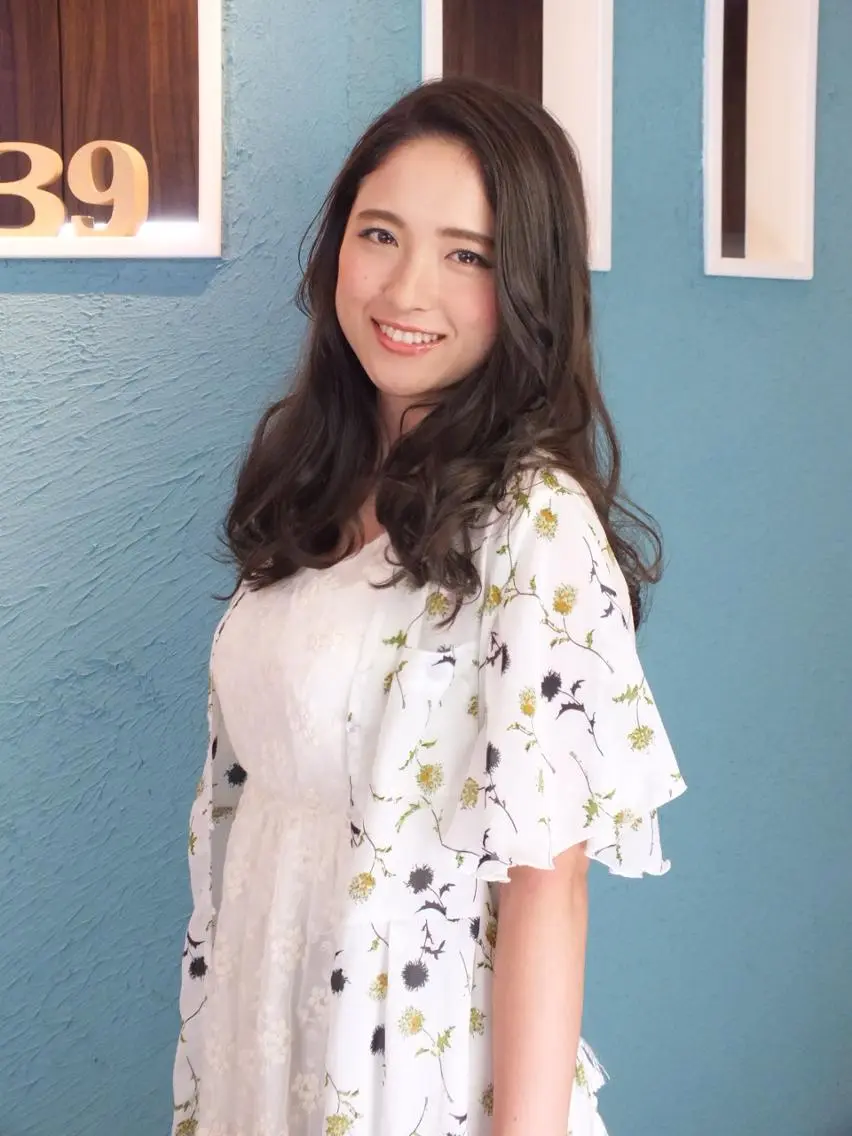 ミディアム カラー パーマ ヘアアレンジ メンズ キッズ ネイル マツエク・マツパ THREE NINE 【スリーナイン】のヘアスタイル