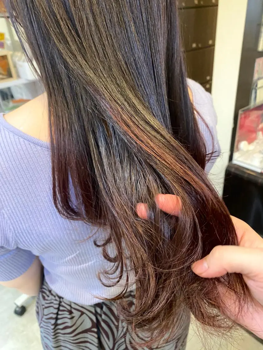 ロング ヘアカラー 透け感ベージュ /ミハルのヘアスタイル