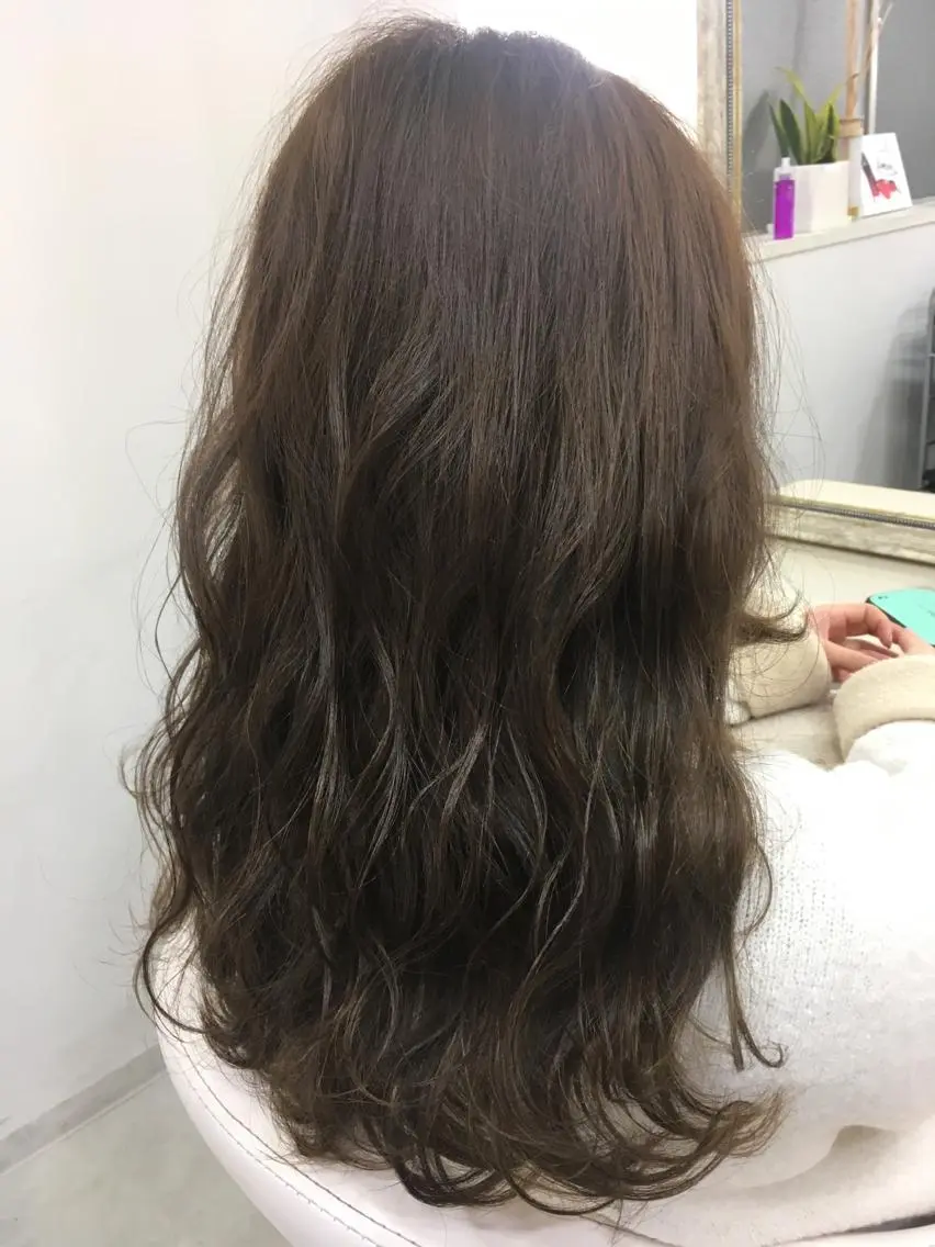 ロング カラー 髪質改善 中川 翔のヘアスタイル
