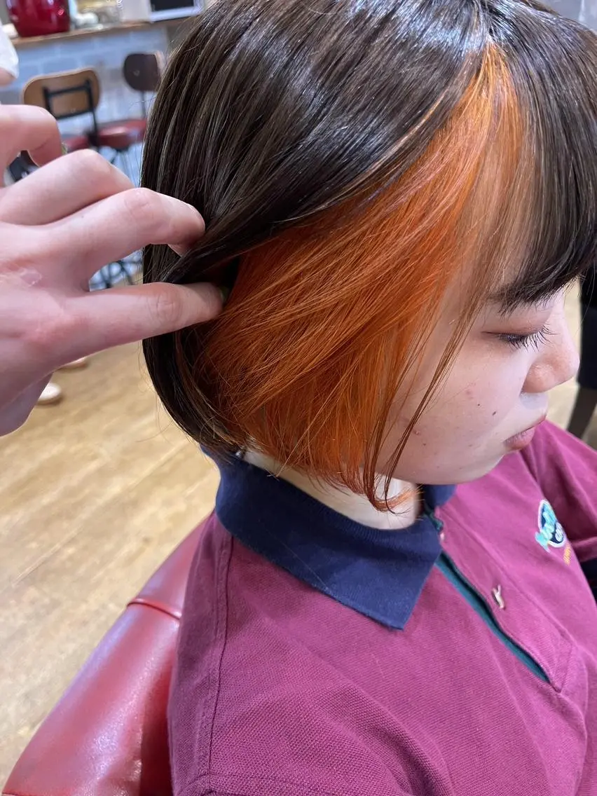ミディアム カラー カット ヘアカラー トリートメント アティリー 西梅田のヘアスタイル