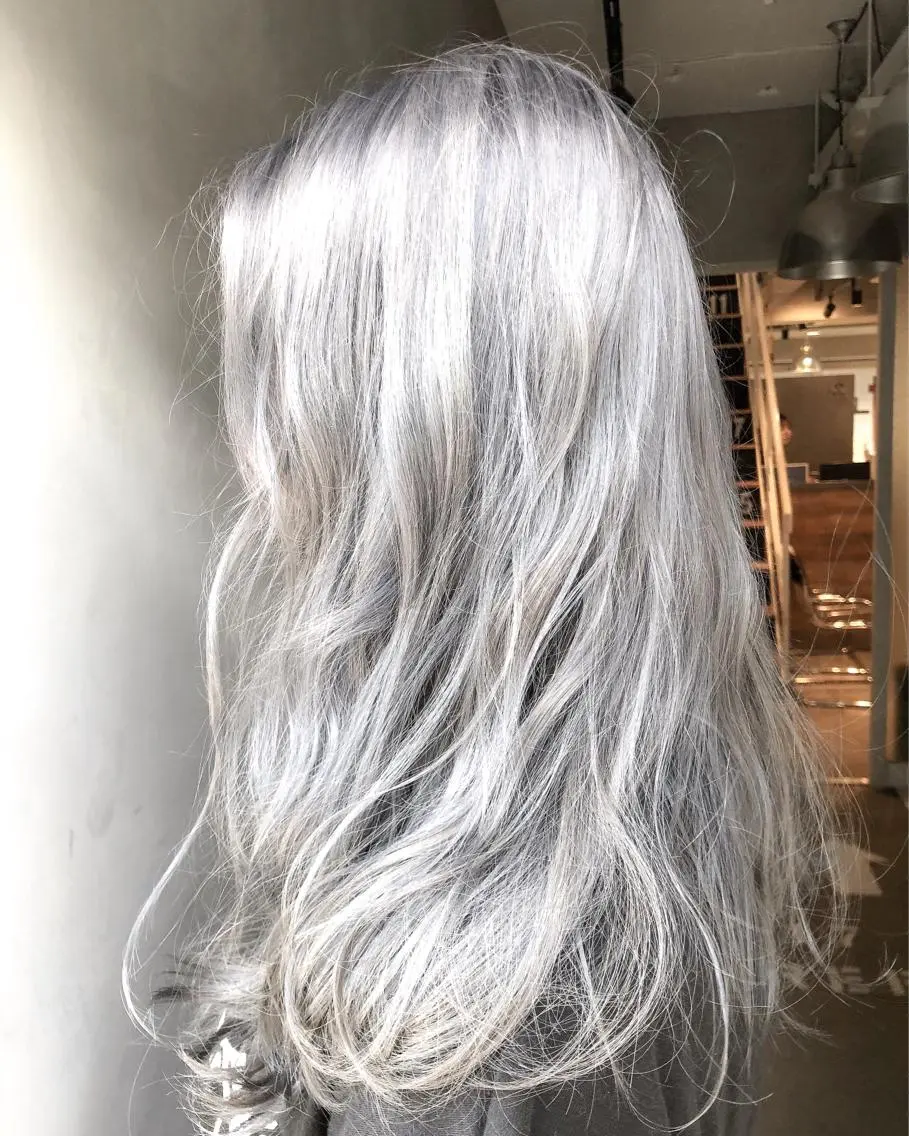 ロング みつゆ 表参道/原宿のヘアスタイル