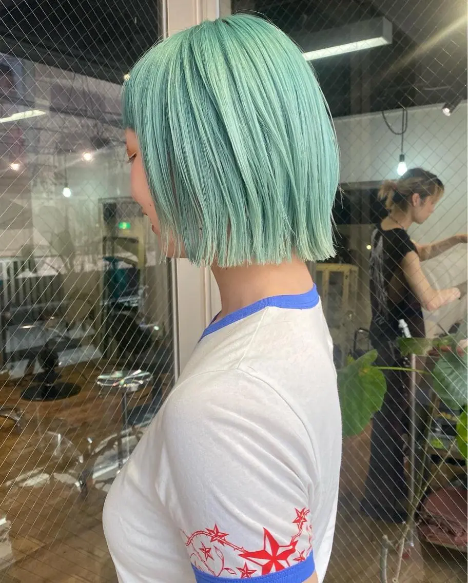 ショート カラー ヘアアレンジ ブルーカラー ミント ウルフカット モデル募集中!ミカのヘアスタイル