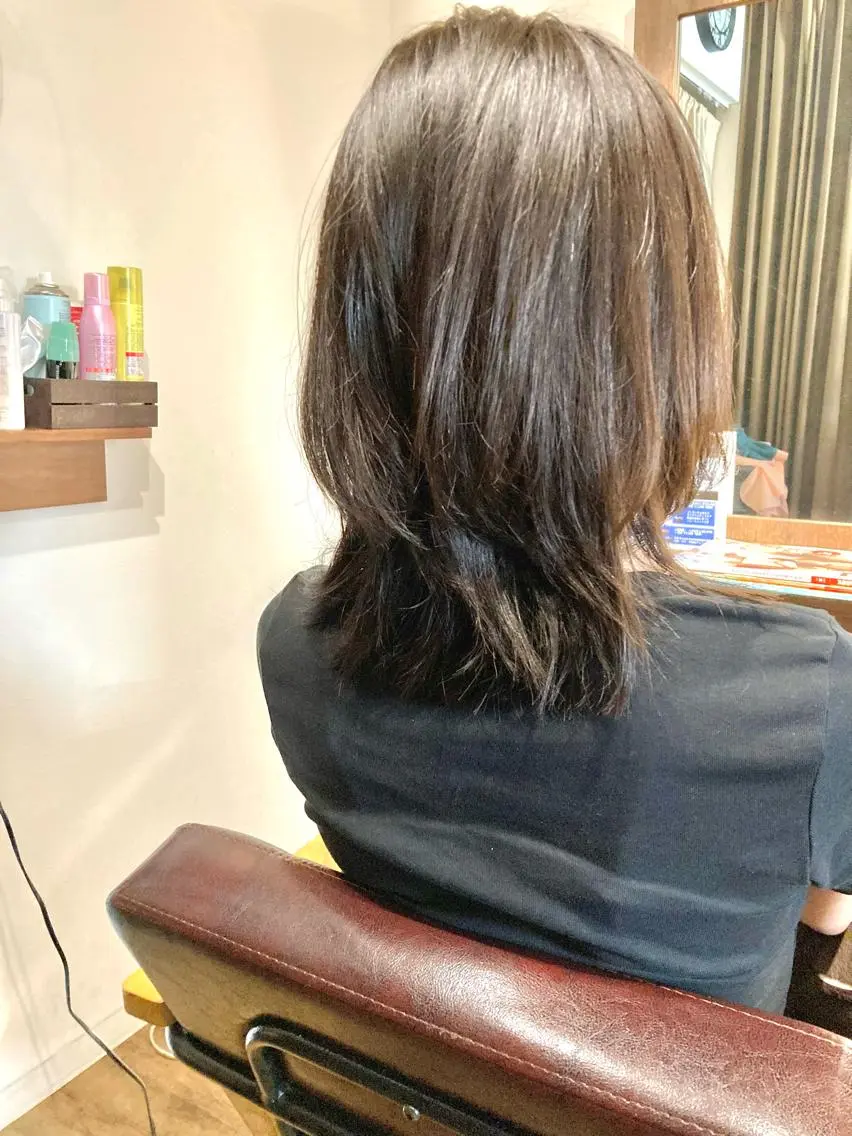 ミディアム ウルフカット soin erinaのヘアスタイル