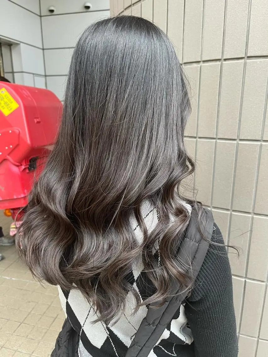 ロング カラー グレージュ ヨシンモリ 韓国風ヘア カット ヘアカラー トリートメント Zina天王寺 CHIAKIのヘアスタイル