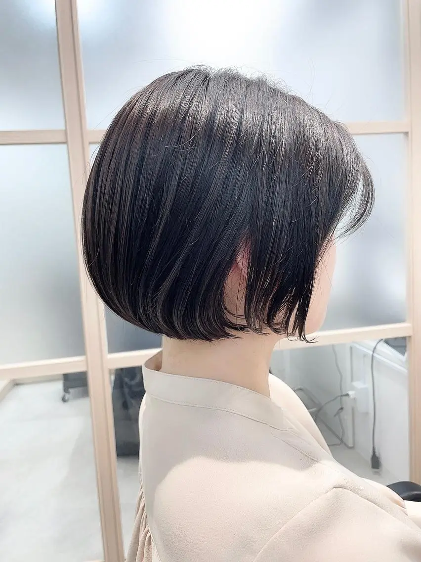 ショート カット ヘアカラー トリートメント 透明感カラー 山中のヘアスタイル
