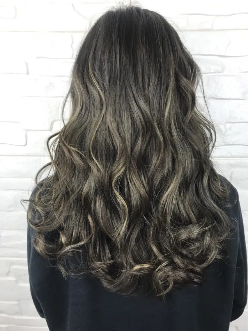 ロング カラー ヘアカラー トリートメント 🎊ルービック 京橋店💛のヘアスタイル
