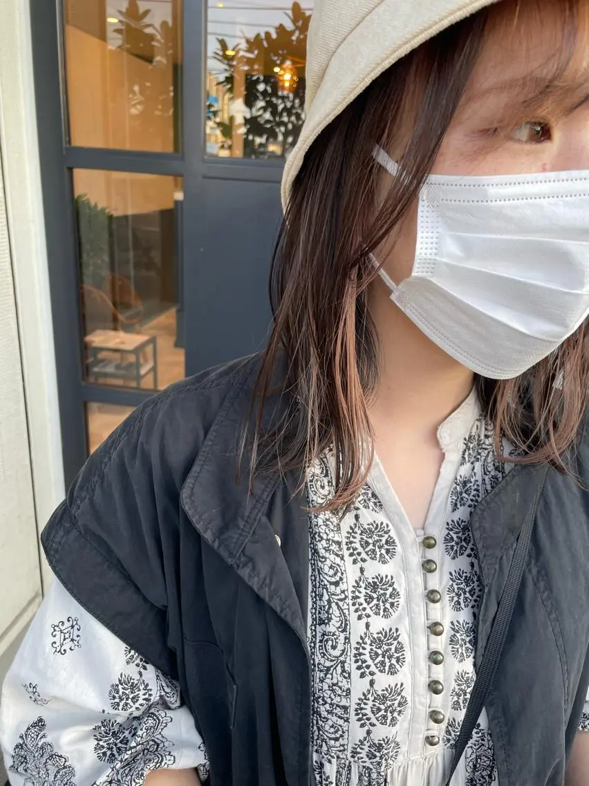 ミディアム カット ヘアカラー トリートメント 田島 仁美のヘアスタイル