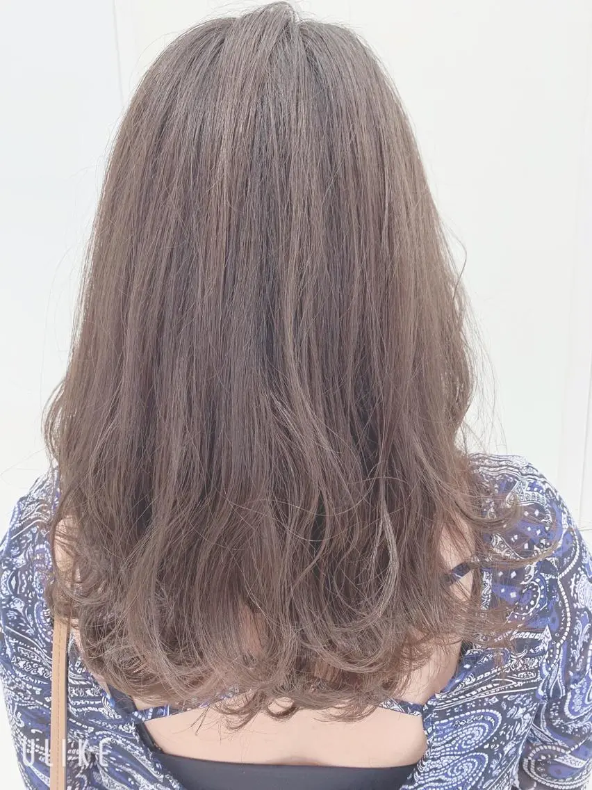 セミロング 🌼志岐 恵🌼のヘアスタイル