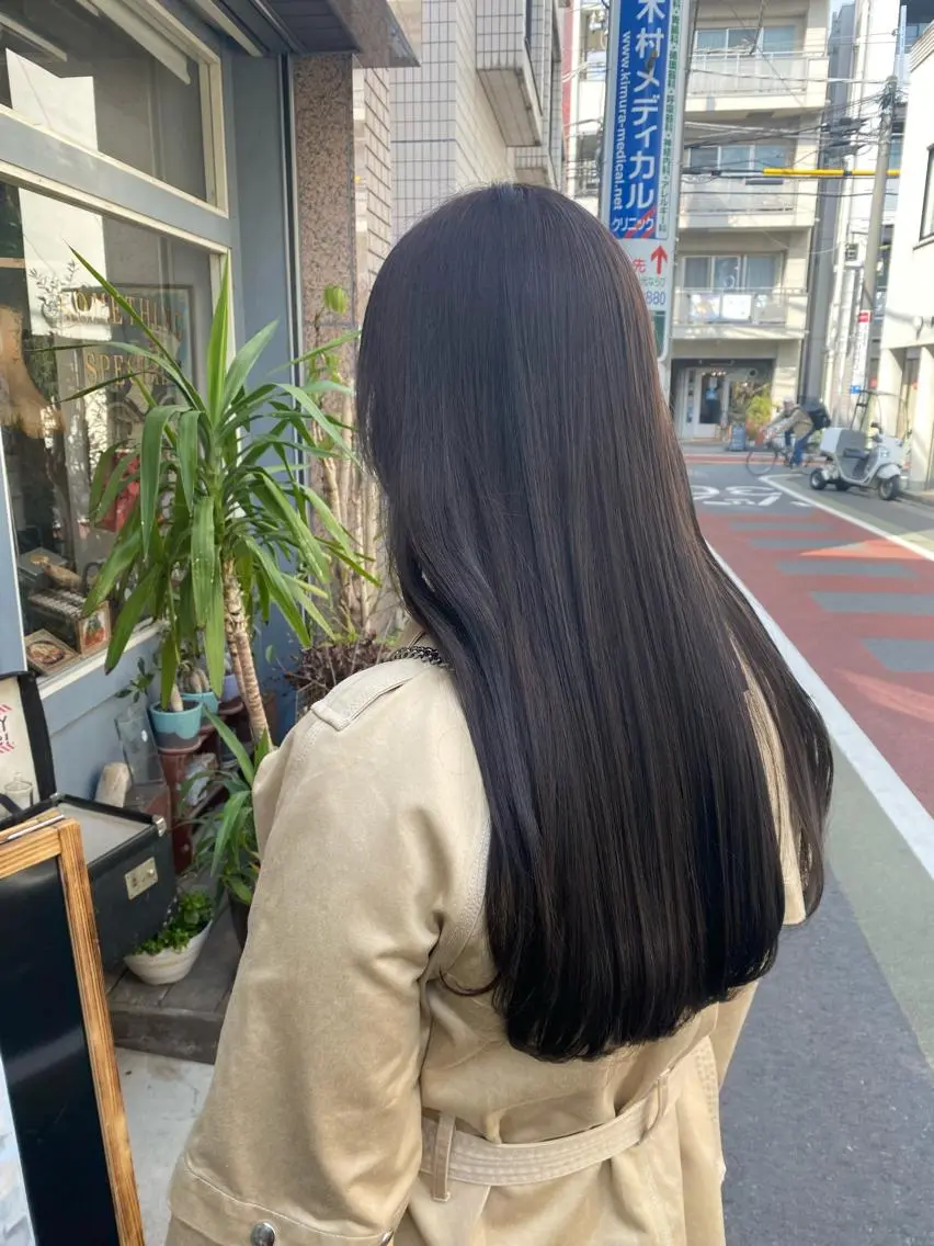 ロング カラー 透明感カラー AYANO ／レイヤー／オリーブのヘアスタイル
