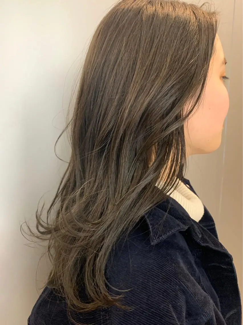 カラー ブリーチ ブリーチなしカラー カット ヘアカラー トリートメント ミキ stylistのヘアスタイル