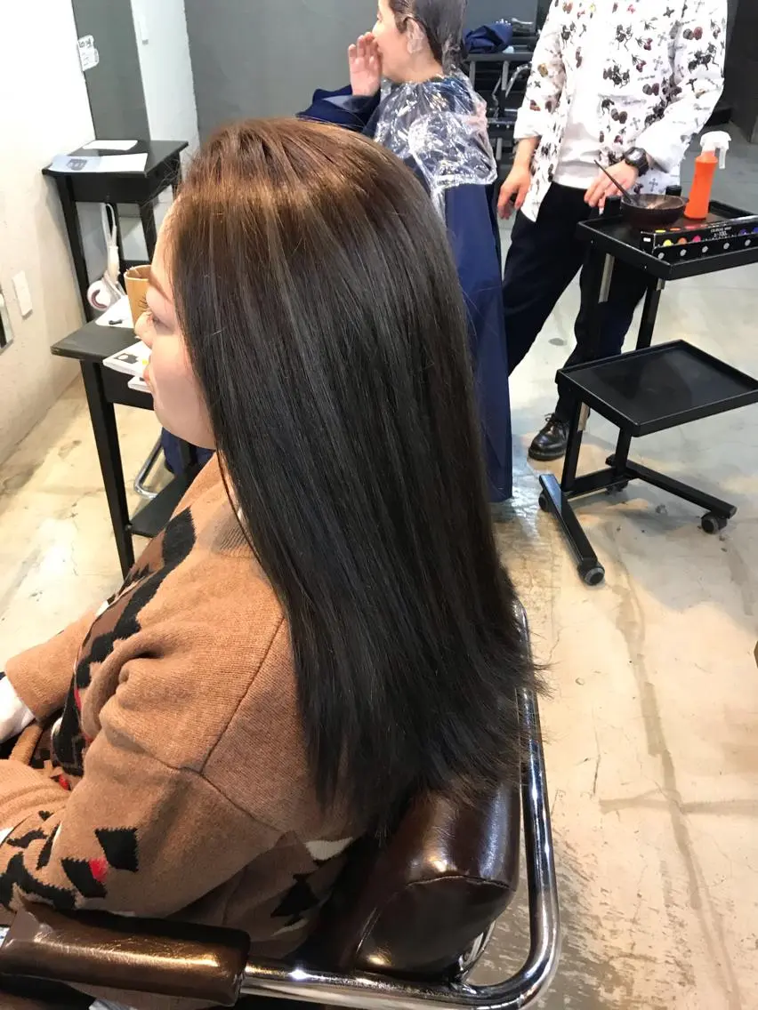 カラー ハイライトカラー 正分 真美のヘアスタイル