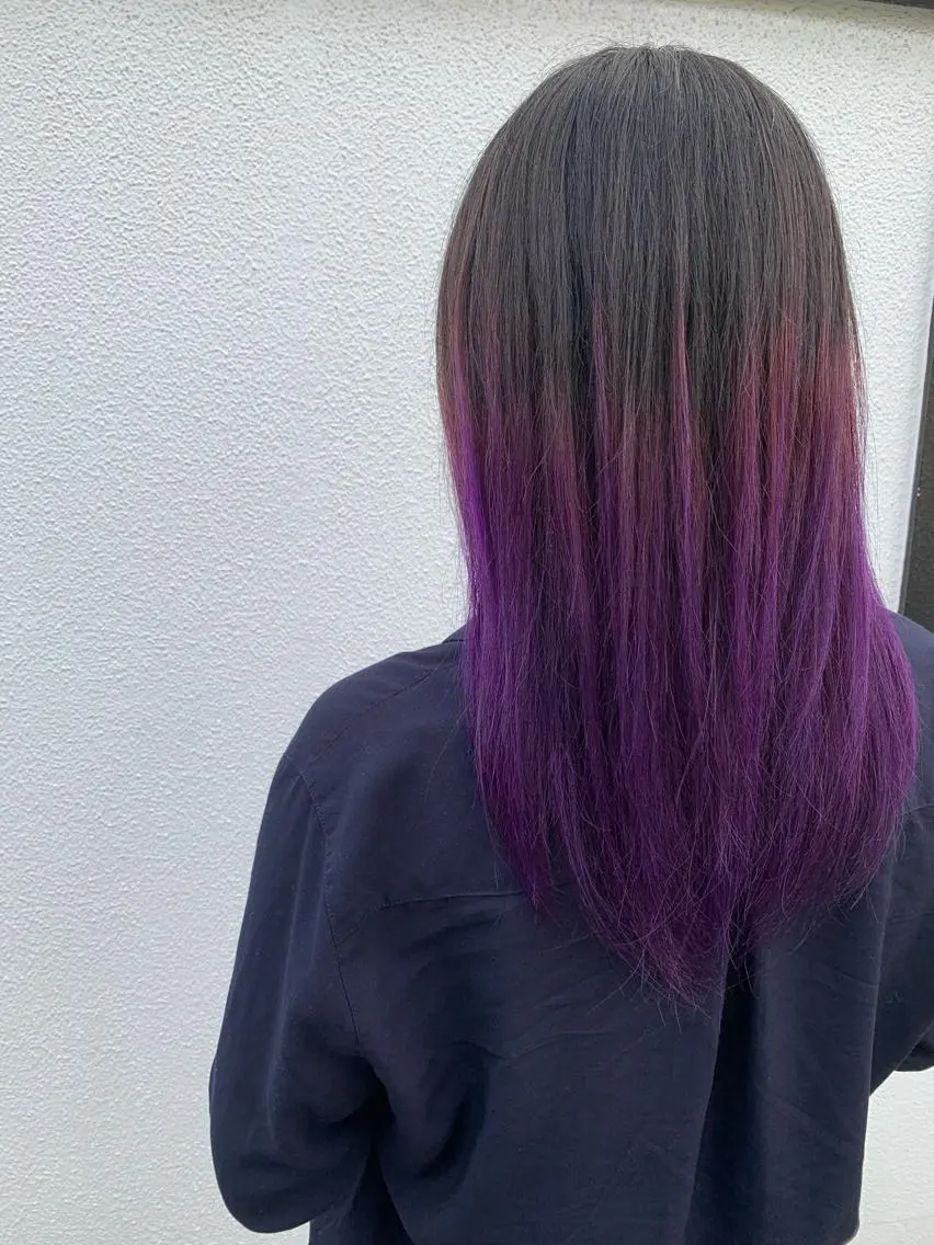 セミロング カラー グラデーションカラー パープルカラー 中村 優太のヘアスタイル