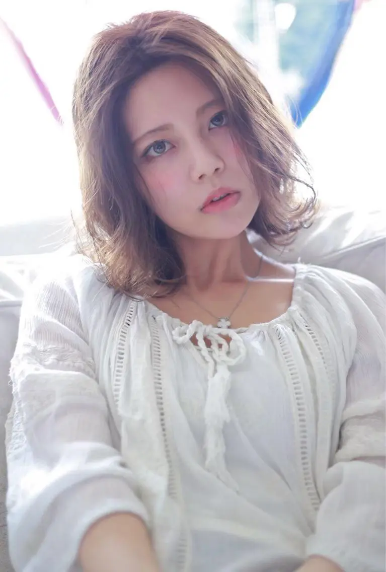 ミディアム 外ハネヘア 🏄MUSASHI カラー/レイヤー/のヘアスタイル