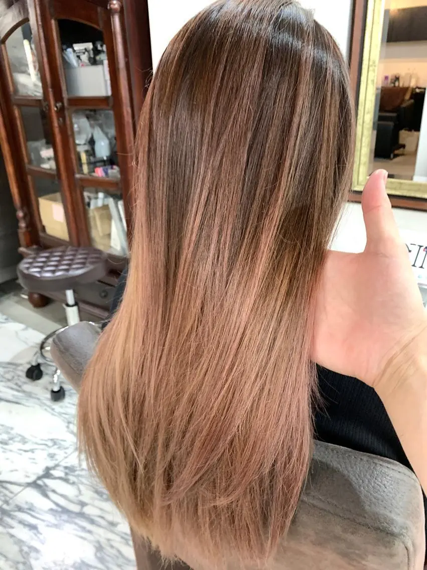 ロング カラー エクステ(レミー毛) NINEのヘアスタイル