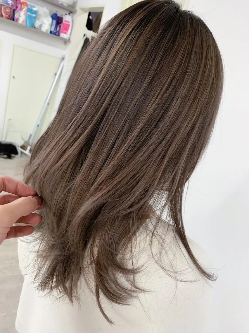 セミロング ヘアカラー トリートメント 🥇近藤 恭輔🥇 Recharme新保のヘアスタイル