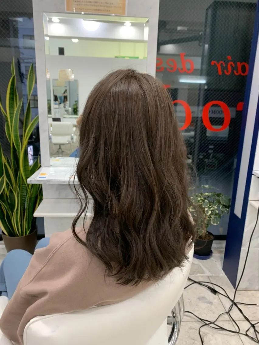セミロング カラー カラー特化サロン ピリナ相武台前のヘアスタイル