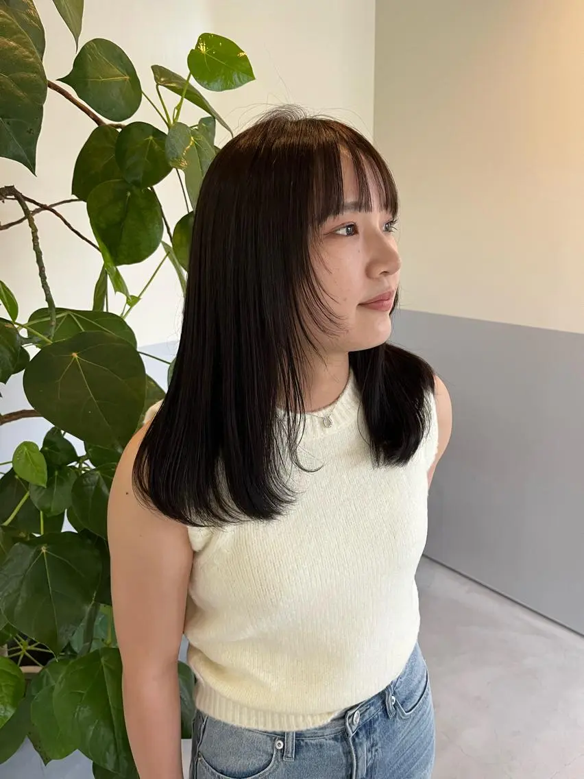ミディアム 神谷 夏帆のヘアスタイル