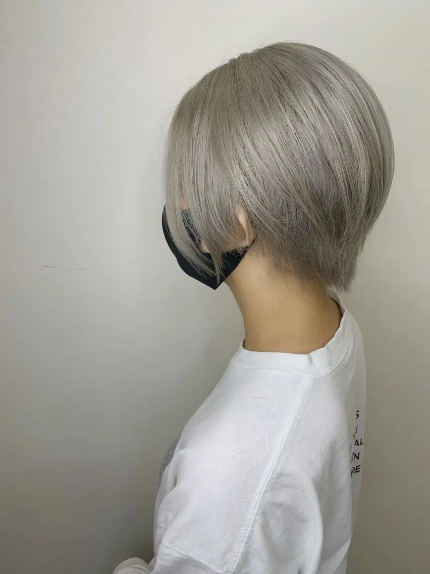 カラー ダブルカラー 艶髪クリエイター🪽 秋田 聖也のヘアスタイル