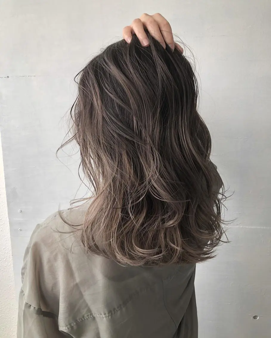 ロング カラー カット ヘアカラー トリートメント かわさき ともやのヘアスタイル