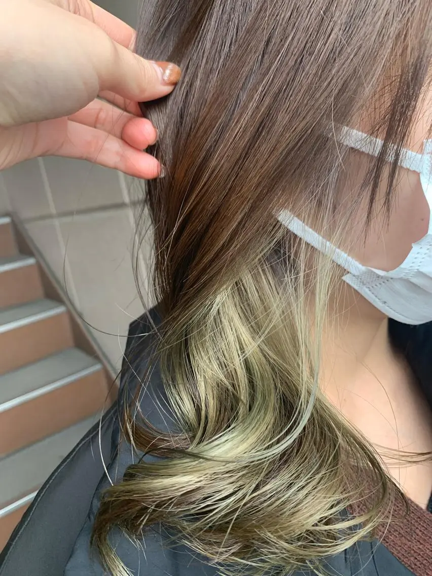 セミロング カラー インナーカラー ✨🎨ブリーチなし 透明感カラー✨美友のヘアスタイル