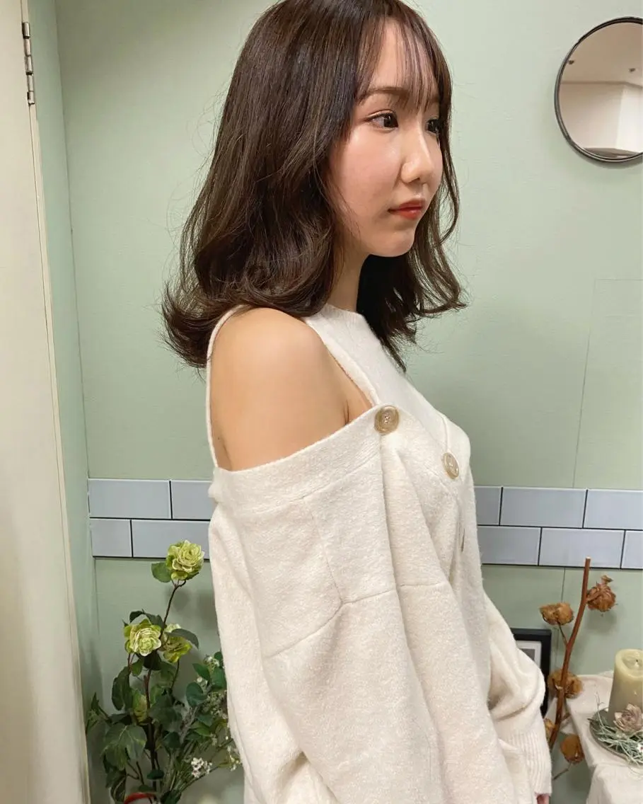 ミディアム カラー ハイライトカラー ハイライト カット ヘアカラー トリートメント 田室 和幸のヘアスタイル
