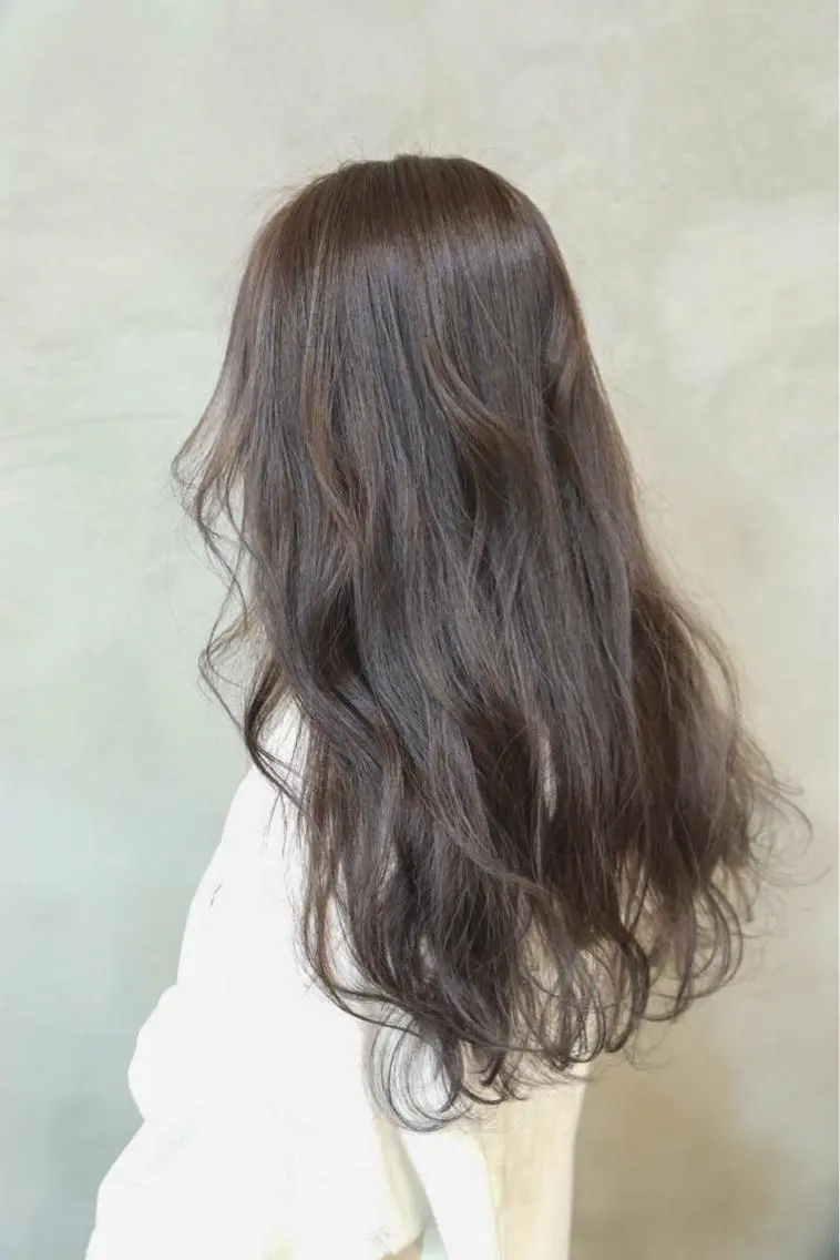 セミロング ヘアカラー トリートメント MAO .のヘアスタイル