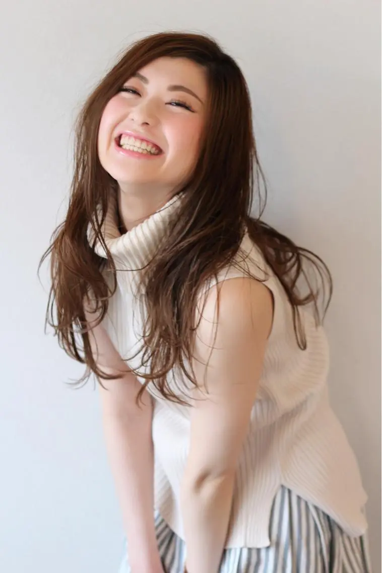 ロング カラー 小西 裕大のヘアスタイル
