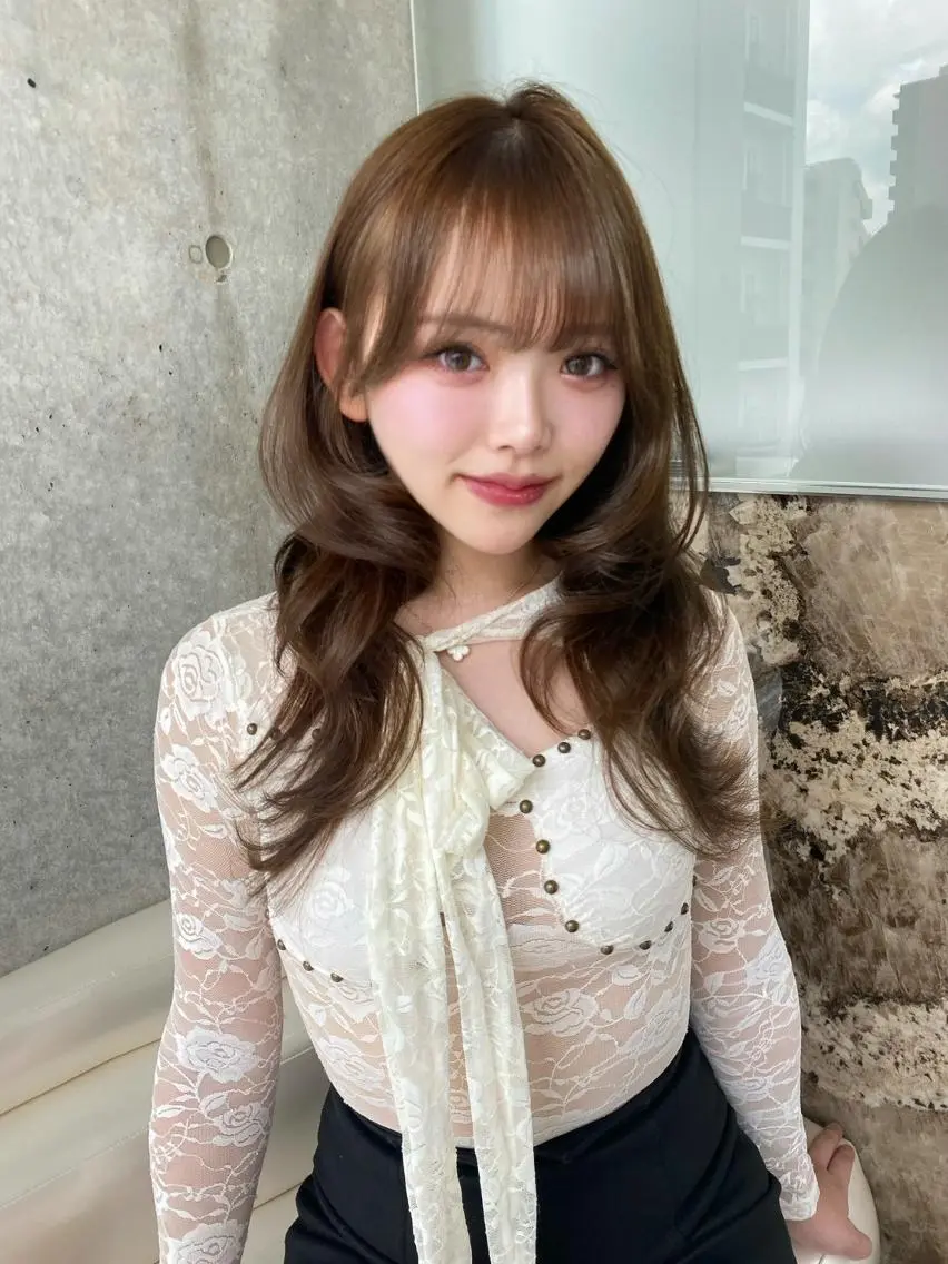 ロング ハッシュカット 韓国風ヘア レイヤーカット 縮毛矯正 カット ヘアカラー トリートメント GLROW 大宮のヘアスタイル