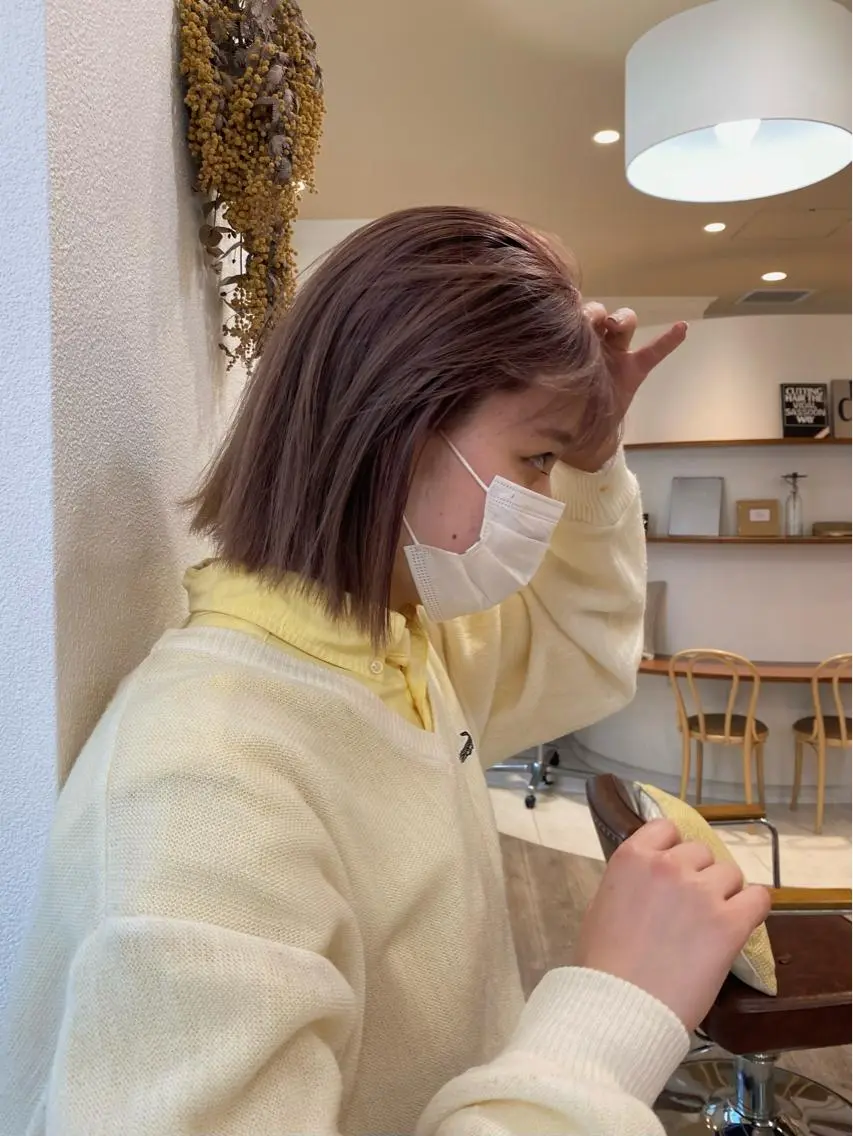 ミディアム カラー ブリーチ ショート& パーマ　坂本のヘアスタイル