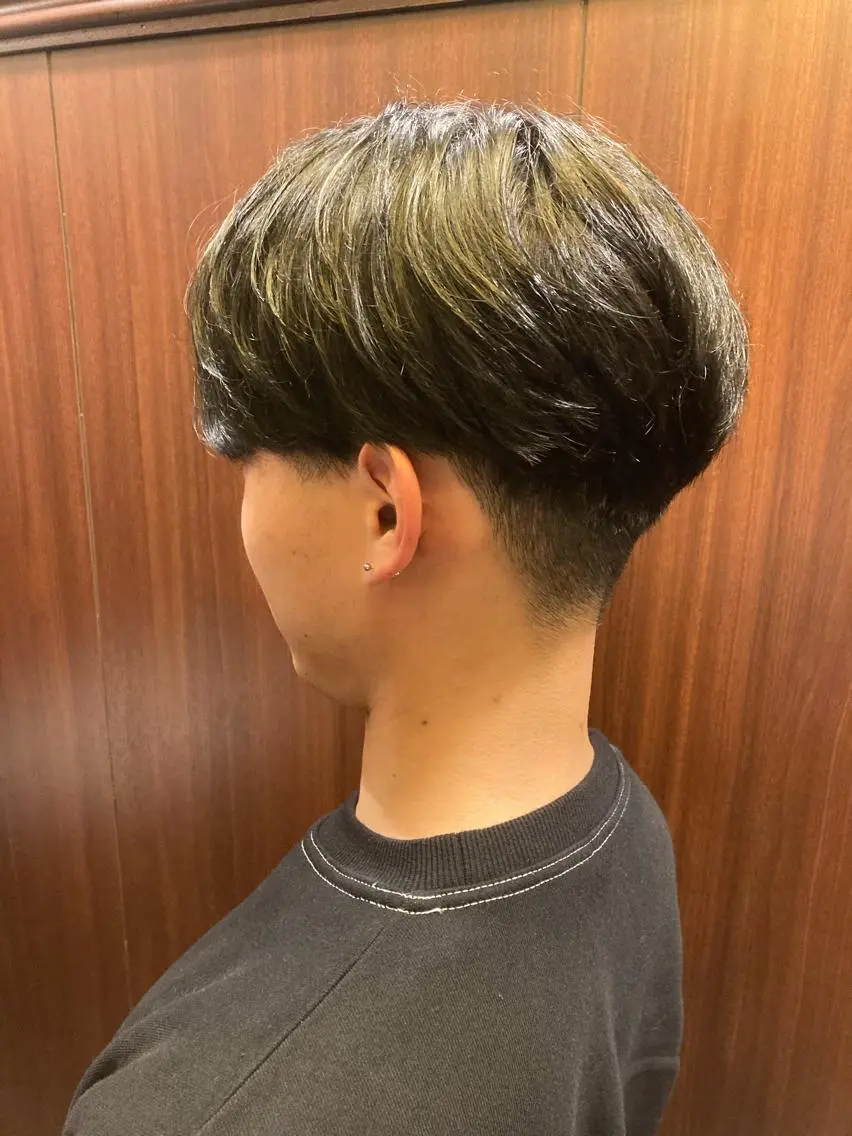 メンズ センターパート ヒロ銀座 名駅西口店のヘアスタイル
