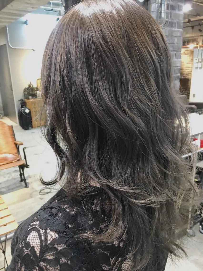 ロング カラー アッシュ ハイライトカラー ハイライト ヘアカラー トリートメント 代表 中島貴志のヘアスタイル