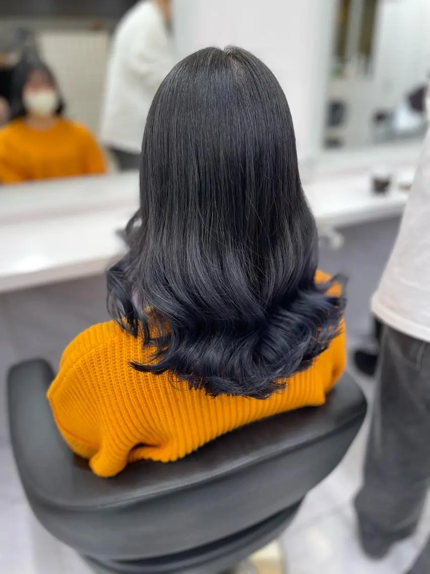 ミディアム カラー パーマ ヘアアレンジ メンズ キッズ ネイル マツエク・マツパ アイブロウ 🦋縮毛/韓国レイヤ ー/透明感カラー🦋のヘアスタイル