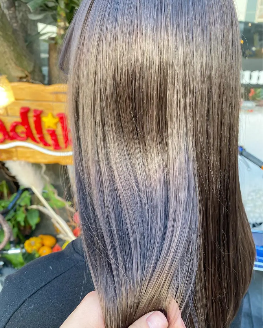 セミロング カラー ベージュカラー ヘアカラー トリートメント 玉木 育実のヘアスタイル