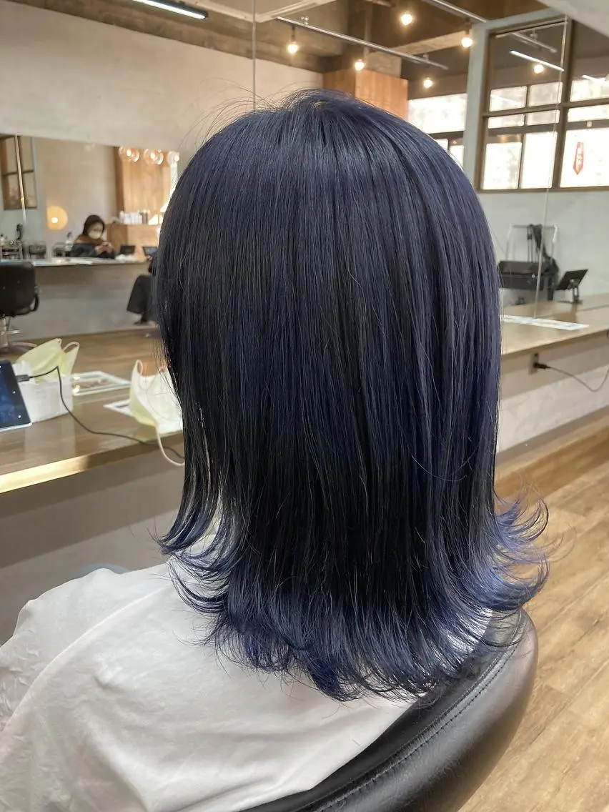 ミディアム カラー ブルーカラー ANGELICA 天理店のヘアスタイル