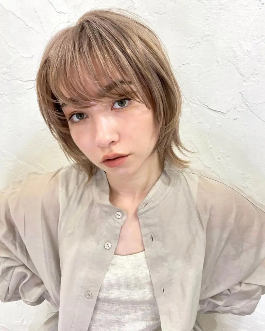 ショート カラー パーマ 切りっぱなしボブ 前下がりボブ ショートボブ 黒髪 イヤリングカラー 髪質改善 縮毛矯正/ レイヤー/銀座/本木のヘアスタイル