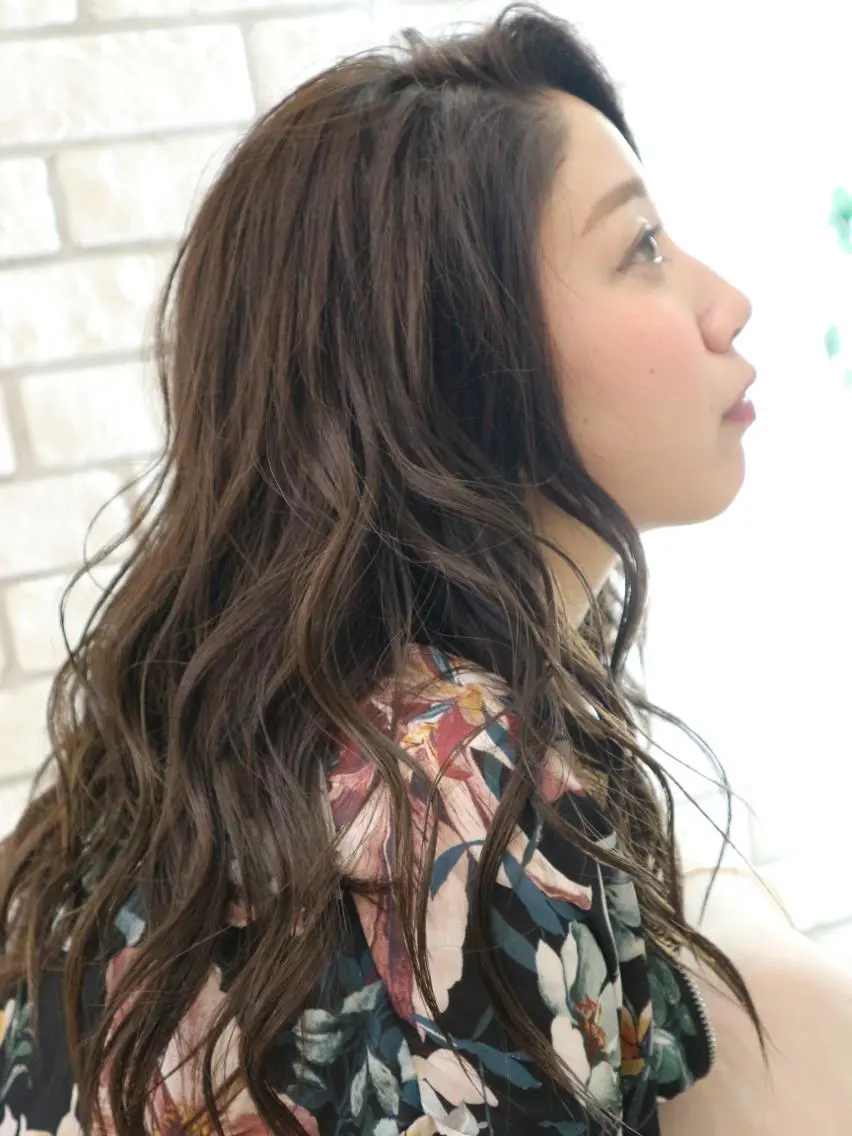 ロング アッシュ 東風上 亮介のヘアスタイル