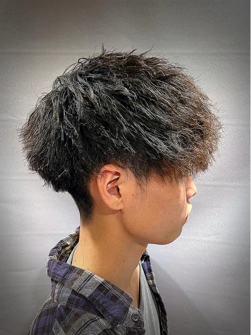ミディアム ミディアムパーマ メンズ特化美容師 井上大輔のヘアスタイル